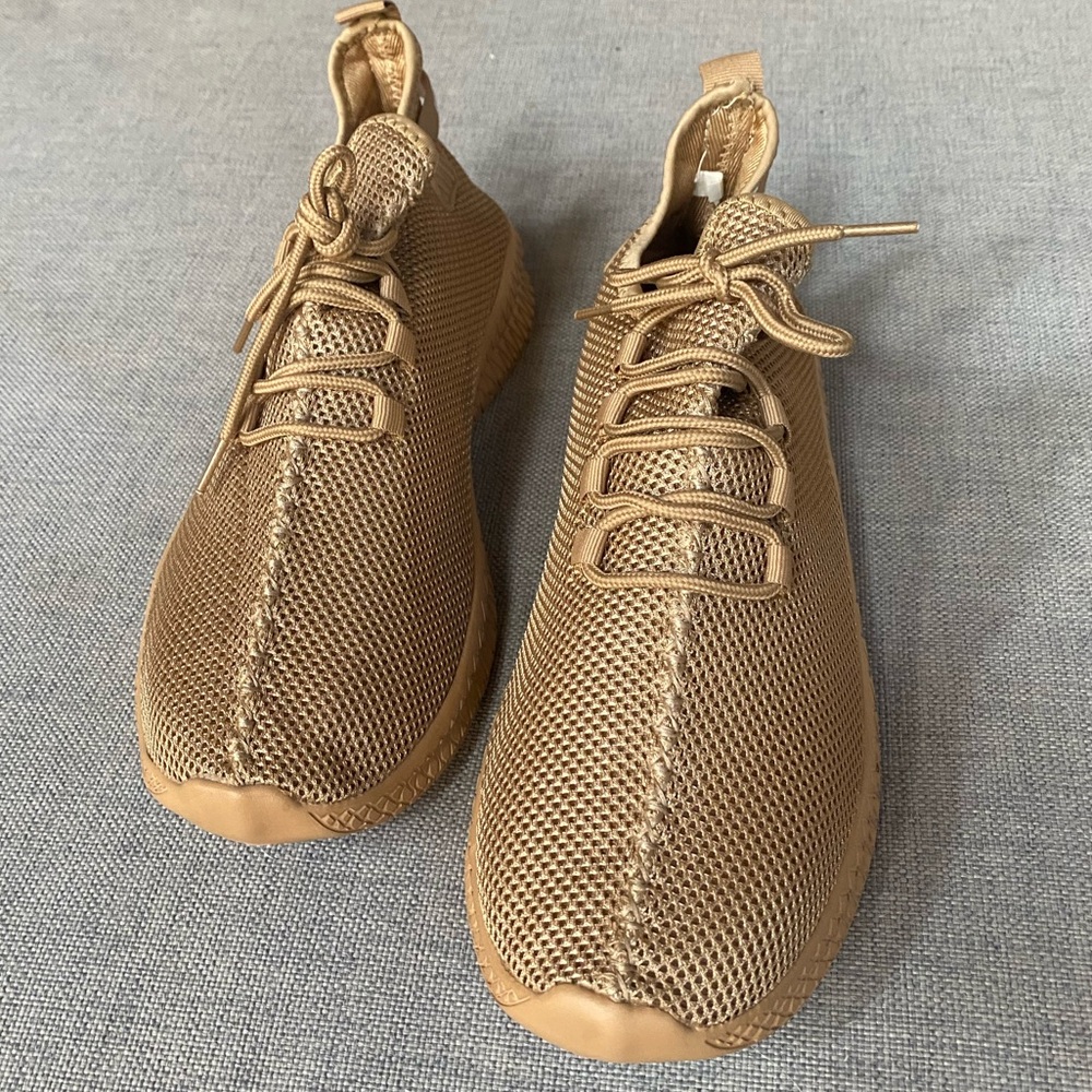 NWOB Mens shoes, size 11